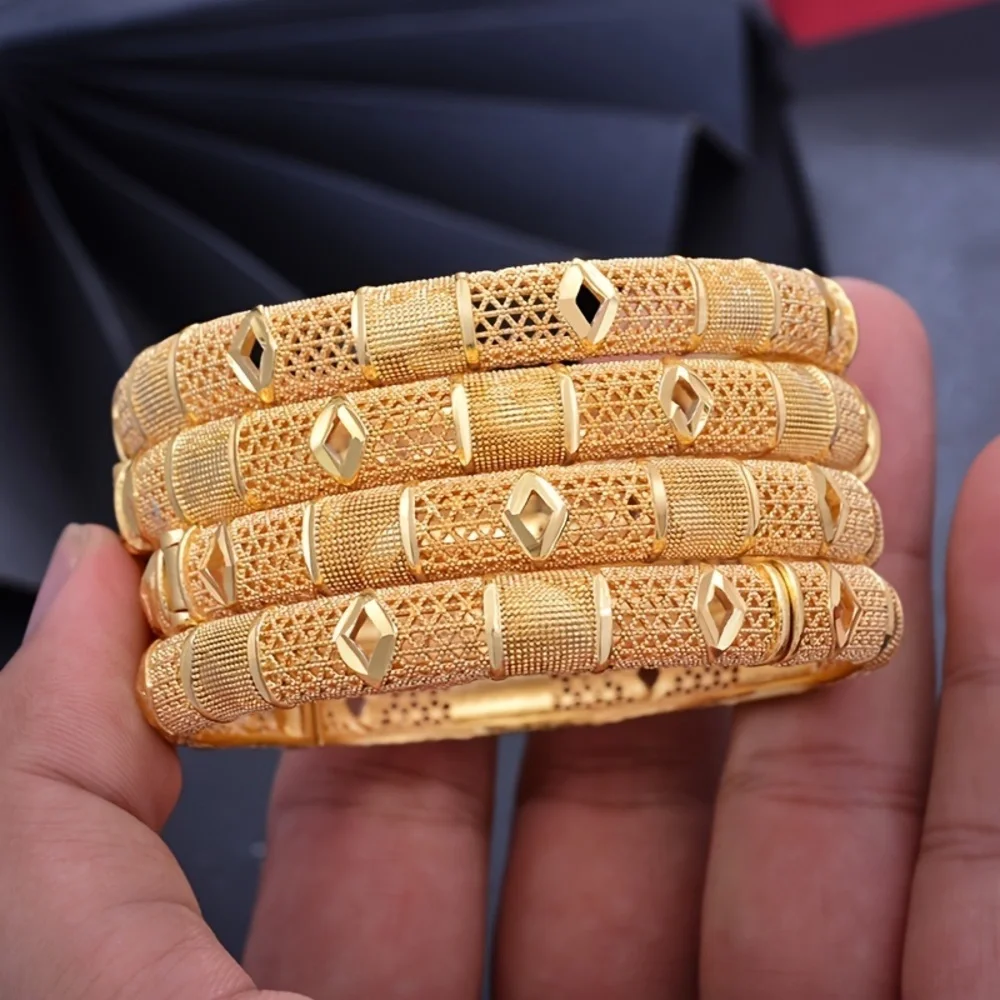 24K Gold-Plated Luxury Cuff Bangle - A Fusion of Urban Fashion